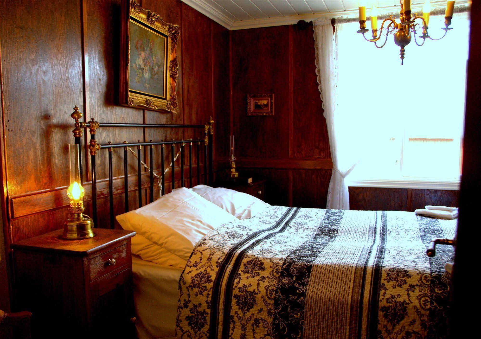 Paulsens Hotel 륑달 외부 사진